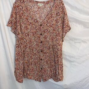 Cute 3X shirt great condition, orange with brown buttons flowers